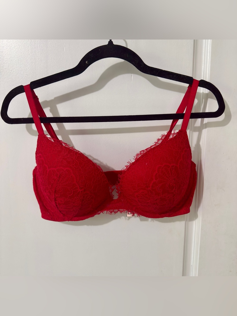 VICTORIAS SECRET DREAM ANGELS RED LACE PUSH UP BRA 36D
